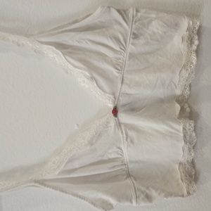 Pacson Lace Crop Top